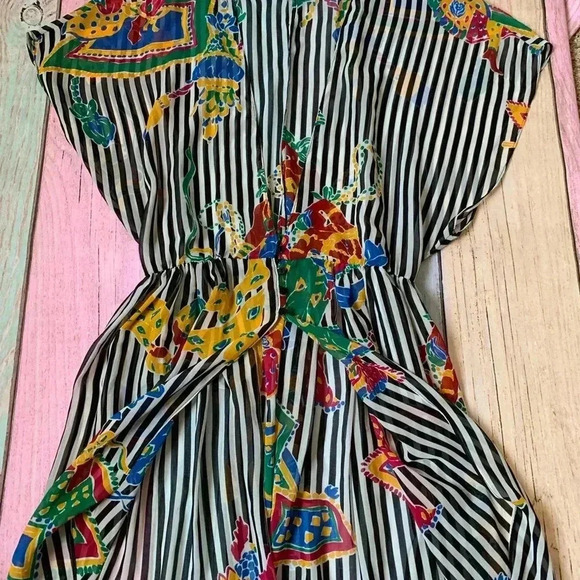 Zara floral and stripes short sleeve long kimono with front buttons - Picture 3 of 9